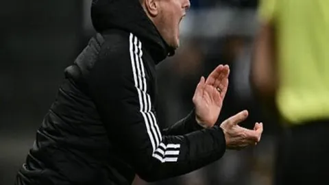 韦少约基奇三双领跑，骑士三分狂潮逆转勇士，爵士遭遇逆转败北